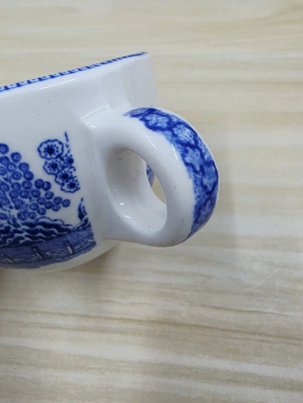 Buffalo China ring center person